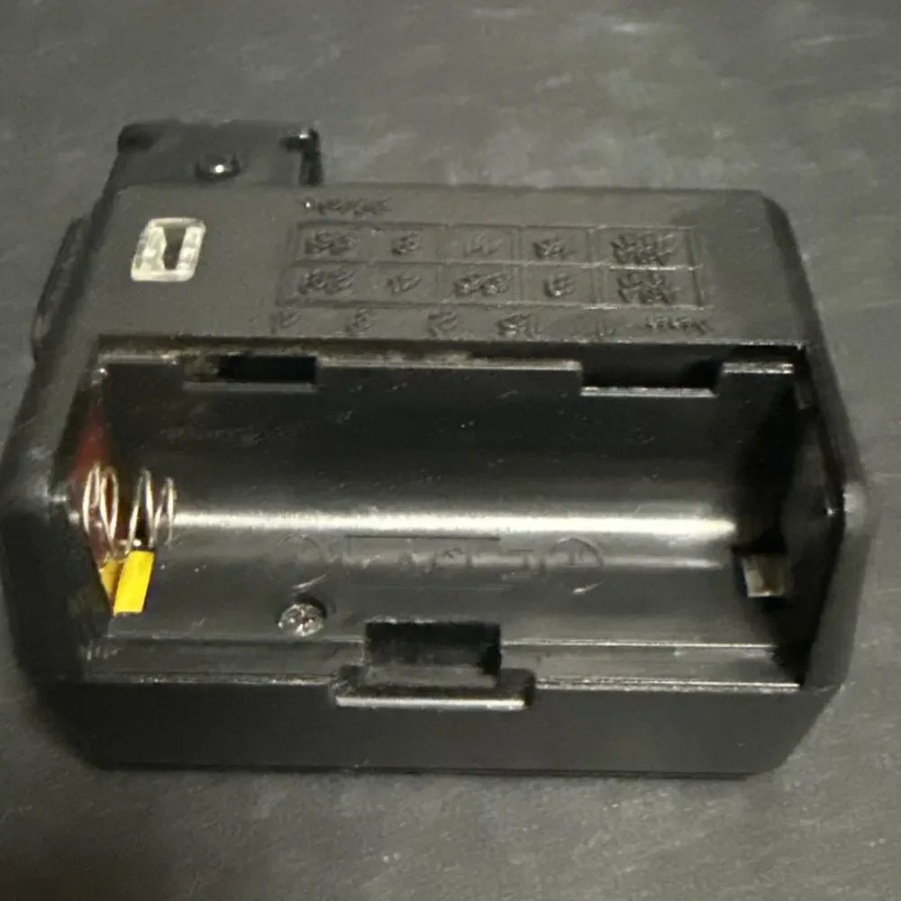Yashica CS-10 Auto Shoe Mount Camera Flash Battery Power Tested Photography